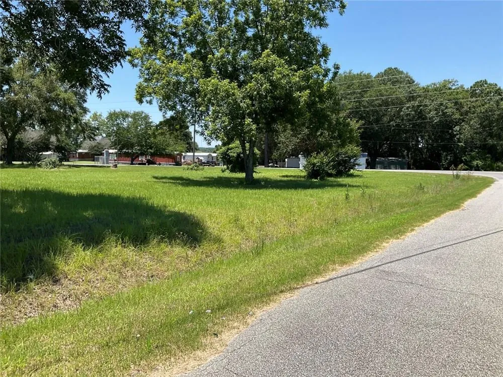 712 Sumner Road Moultrie, GA 31768