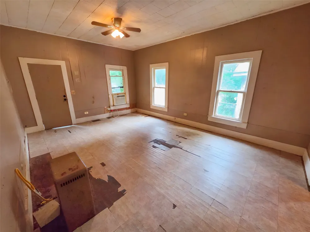 416 Sycamore Street Grapeland, TX 75844