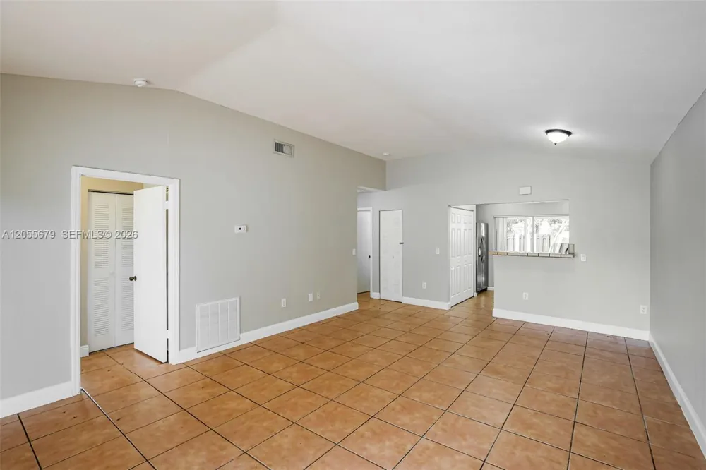 10352 SW 208th Ln Cutler Bay, FL 33189