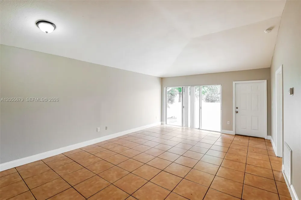 10352 SW 208th Ln Cutler Bay, FL 33189