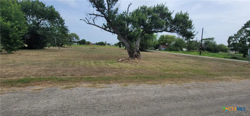 509 W Houston Avenue Seadrift, TX 77983