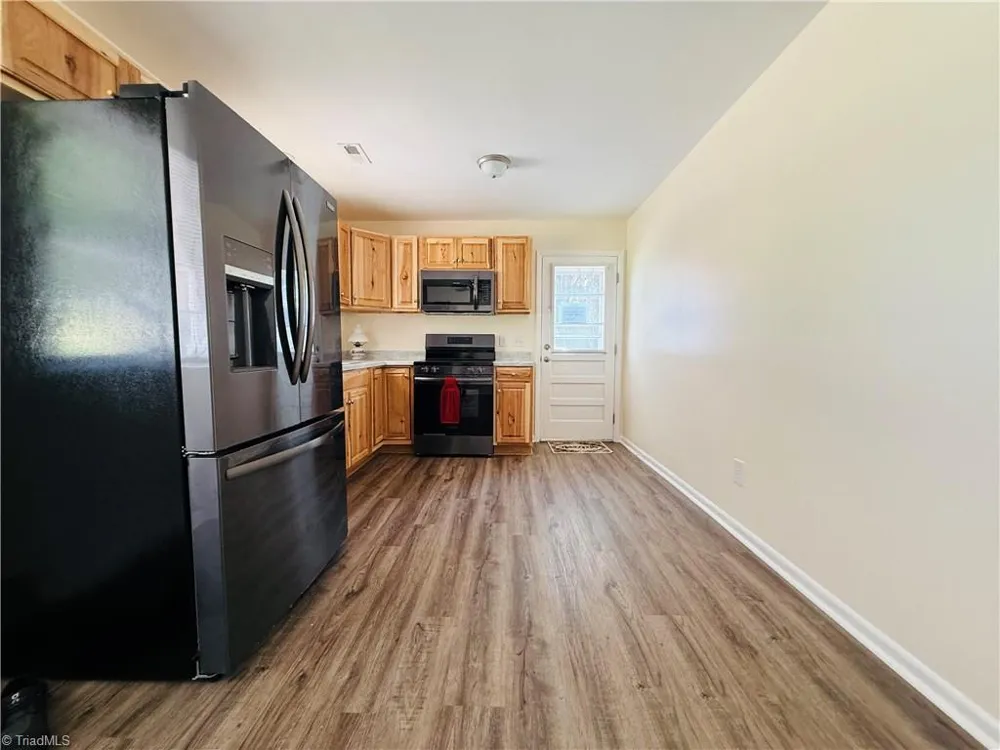 549 Ararat Hwy Ararat, VA 24053