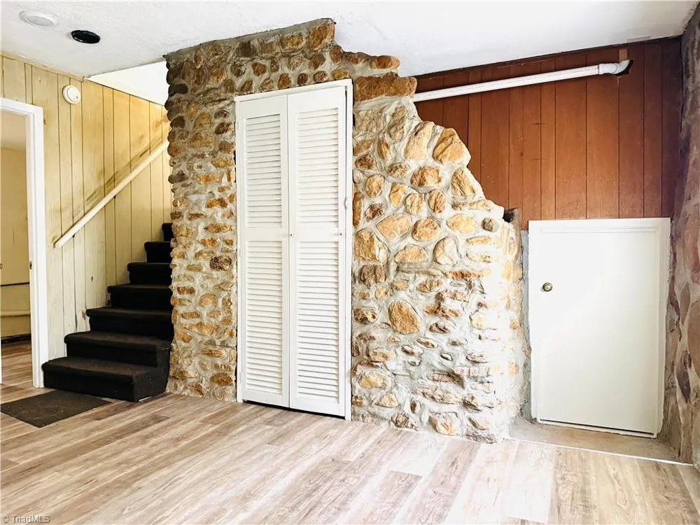 549 Ararat Hwy Ararat, VA 24053