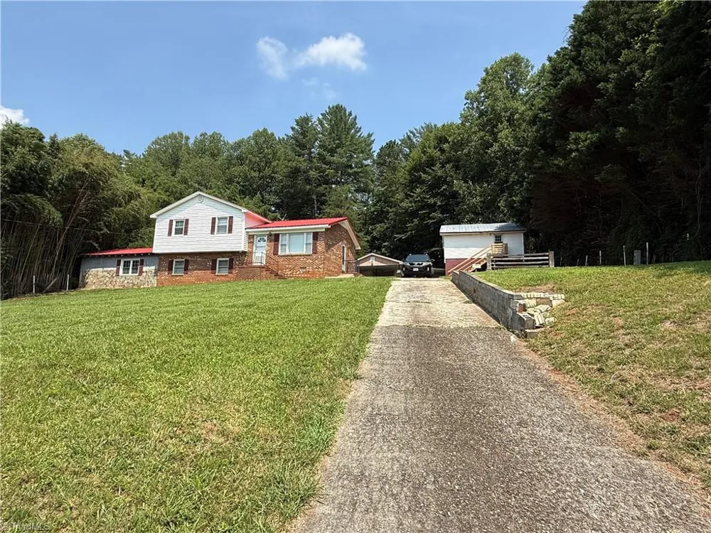 549 Ararat Hwy Ararat, VA 24053