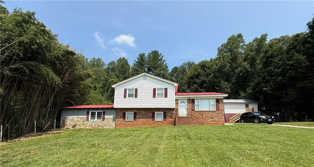 549 Ararat Hwy Ararat, VA 24053