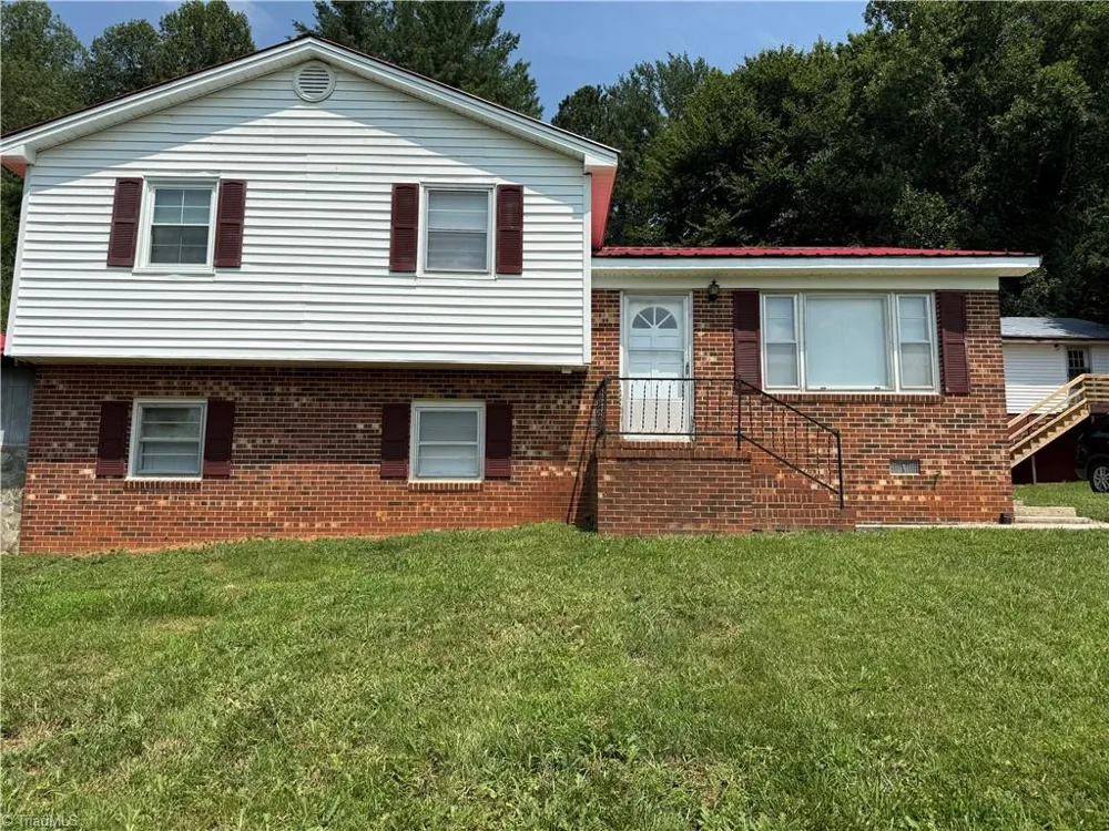 549 Ararat Hwy Ararat, VA 24053
