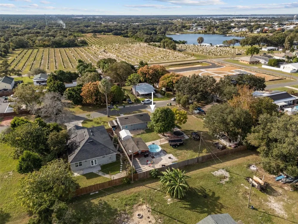 513 5TH STREET Dundee, FL 33838