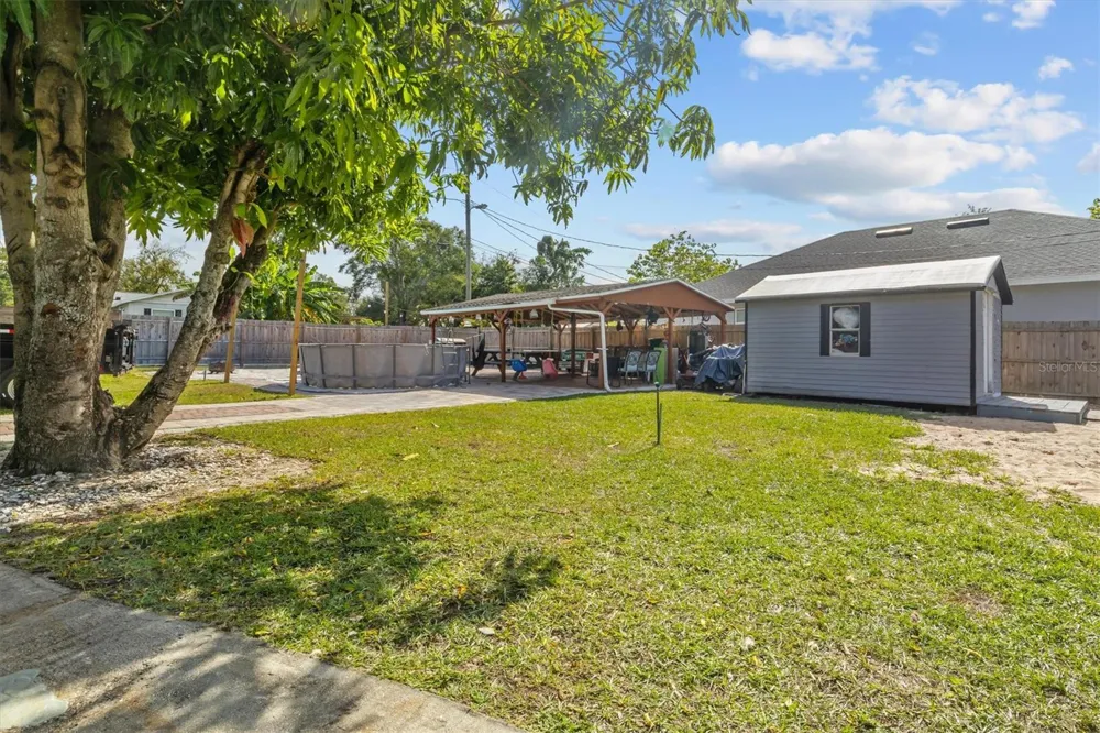 513 5TH STREET Dundee, FL 33838