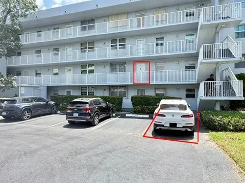 107 ROYAL PARK DRIVE #2G