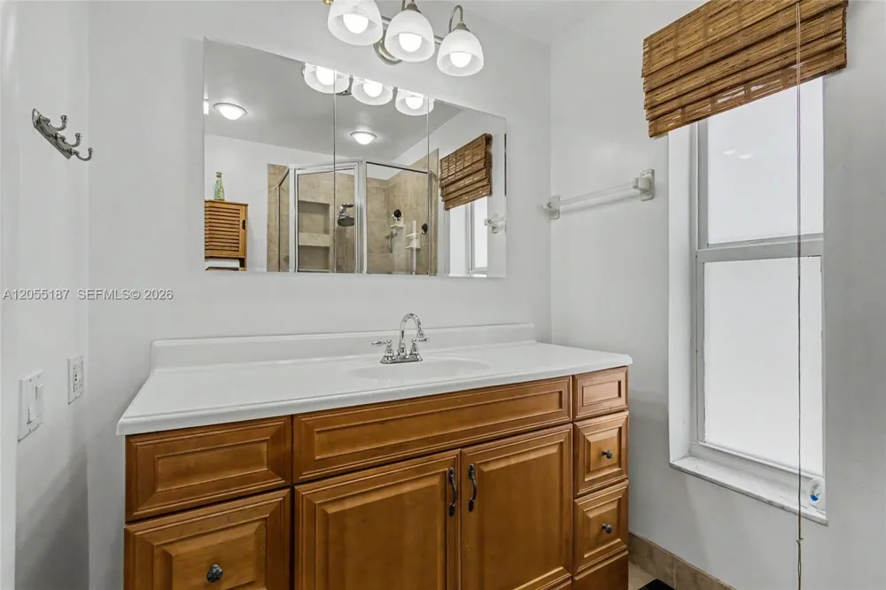 5309 SW 8th Ct Margate, FL 33068