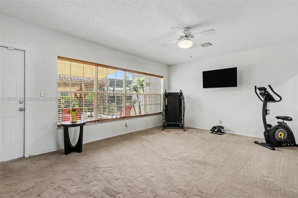 5309 SW 8th Ct Margate, FL 33068