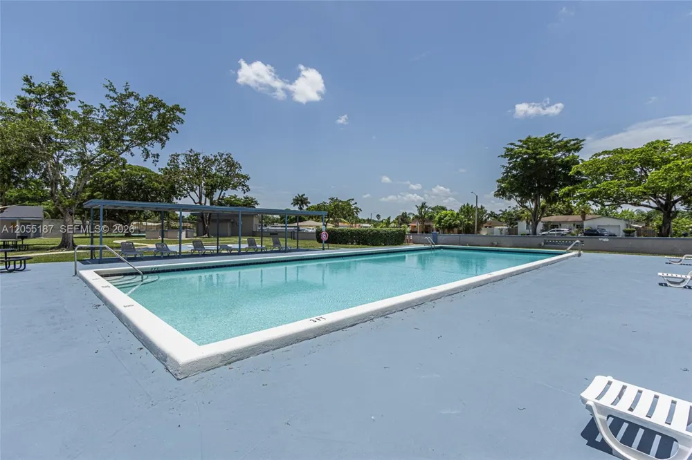 5309 SW 8th Ct Margate, FL 33068