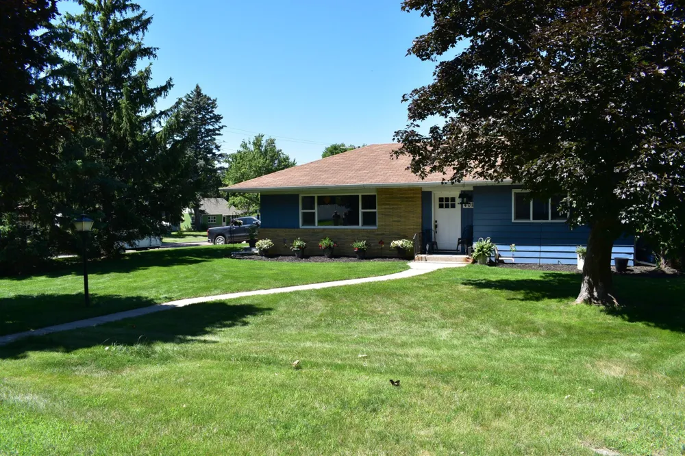 401 Burlington Avenue Fergus Falls, MN 56537