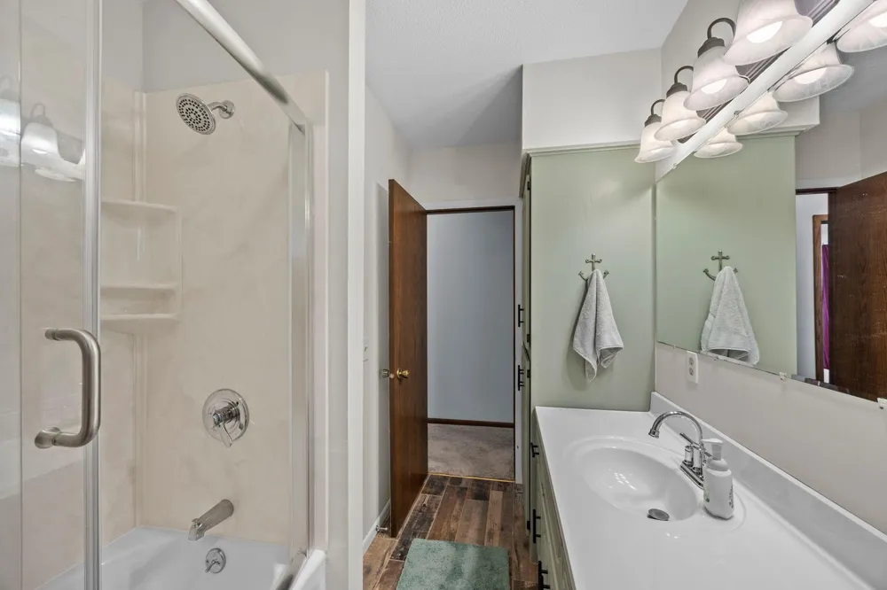 11383 Alcott Drive Sauk Centre, MN 56378