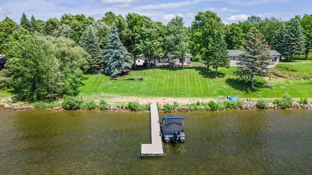 11383 Alcott Drive Sauk Centre, MN 56378