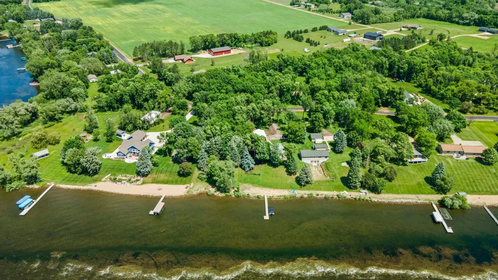 11383 Alcott Drive Sauk Centre, MN 56378
