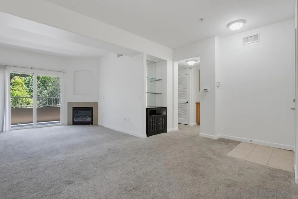 7647 Mission Gorge #19 San Diego, CA 92120
