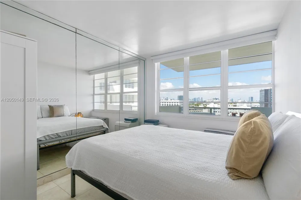 100 Lincoln Rd #1020 Miami Beach, FL 33139