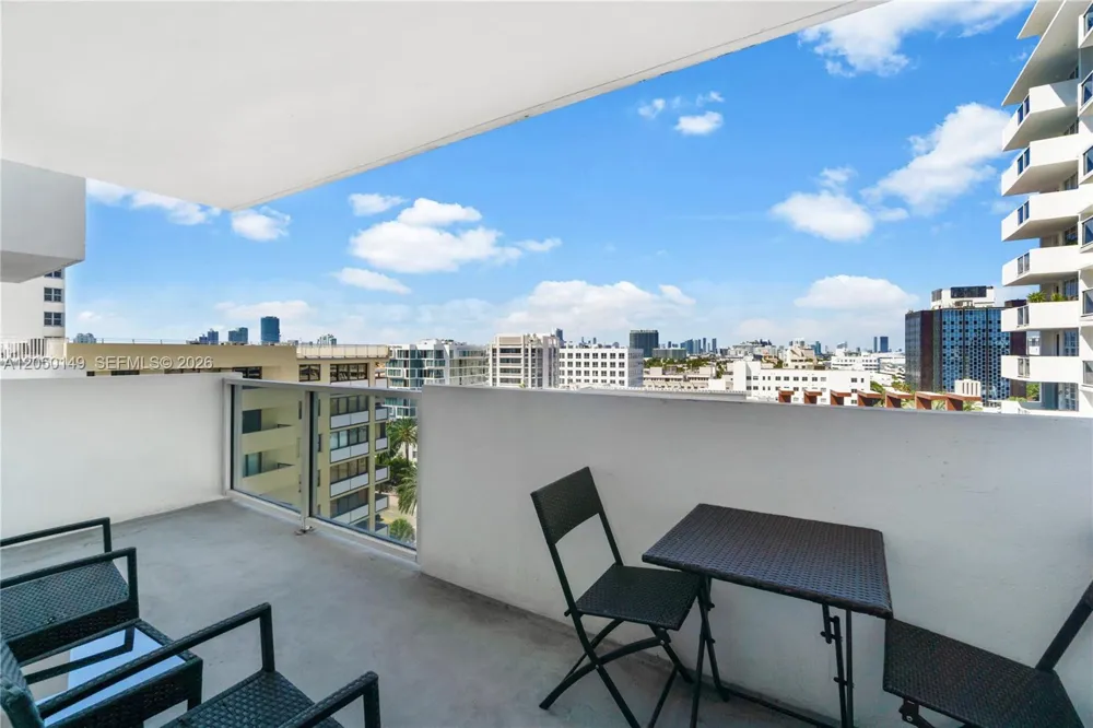 100 Lincoln Rd #1020 Miami Beach, FL 33139
