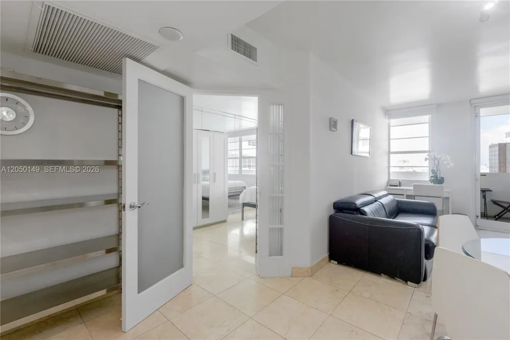 100 Lincoln Rd #1020 Miami Beach, FL 33139