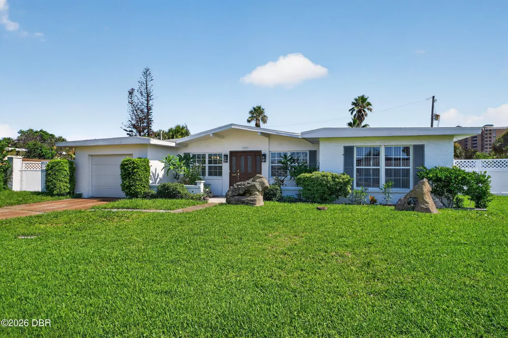 2525 Coral Way W #1 Daytona Beach Shores, FL 32118