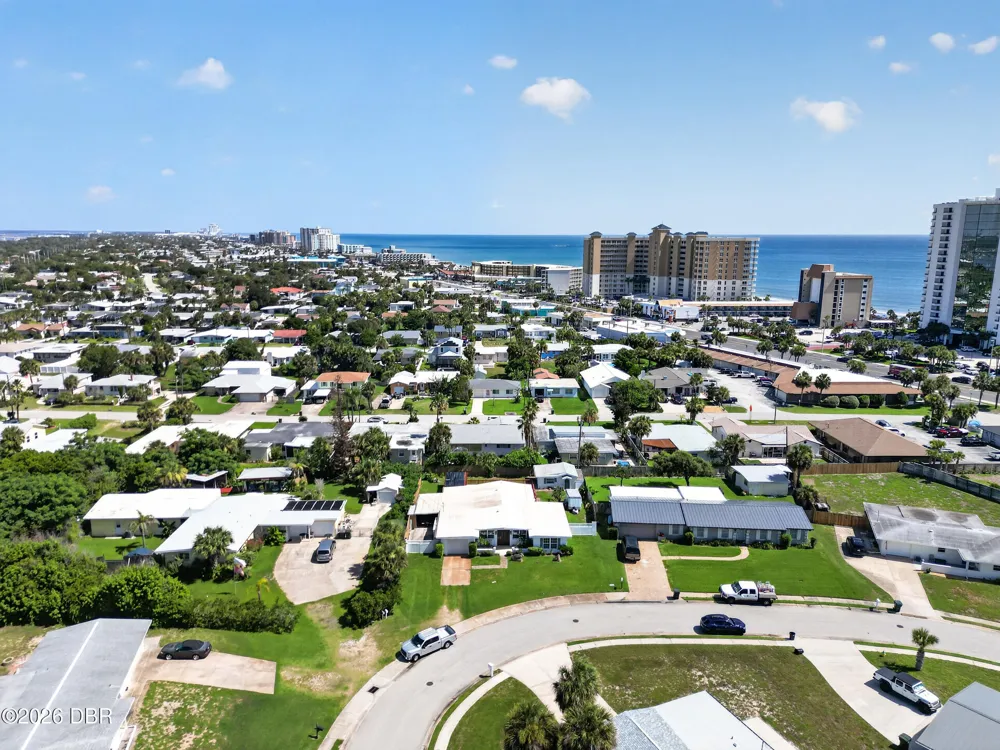 2525 Coral Way W #1 Daytona Beach Shores, FL 32118