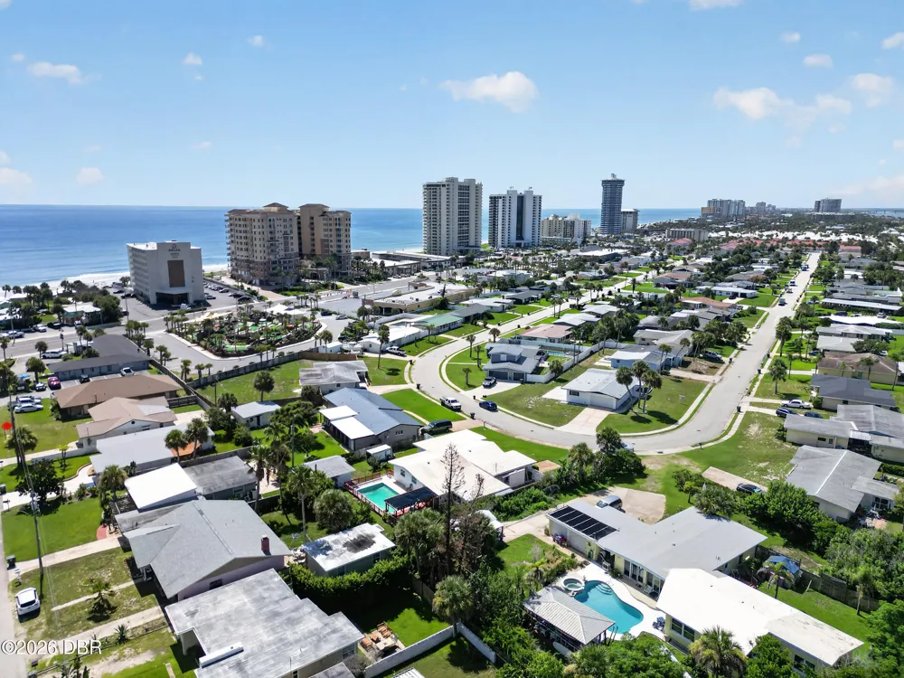 2525 Coral Way W #1 Daytona Beach Shores, FL 32118