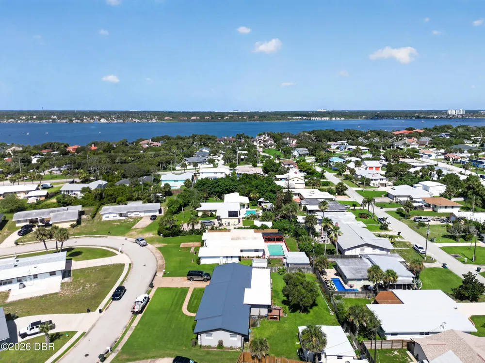 2525 Coral Way W #1 Daytona Beach Shores, FL 32118