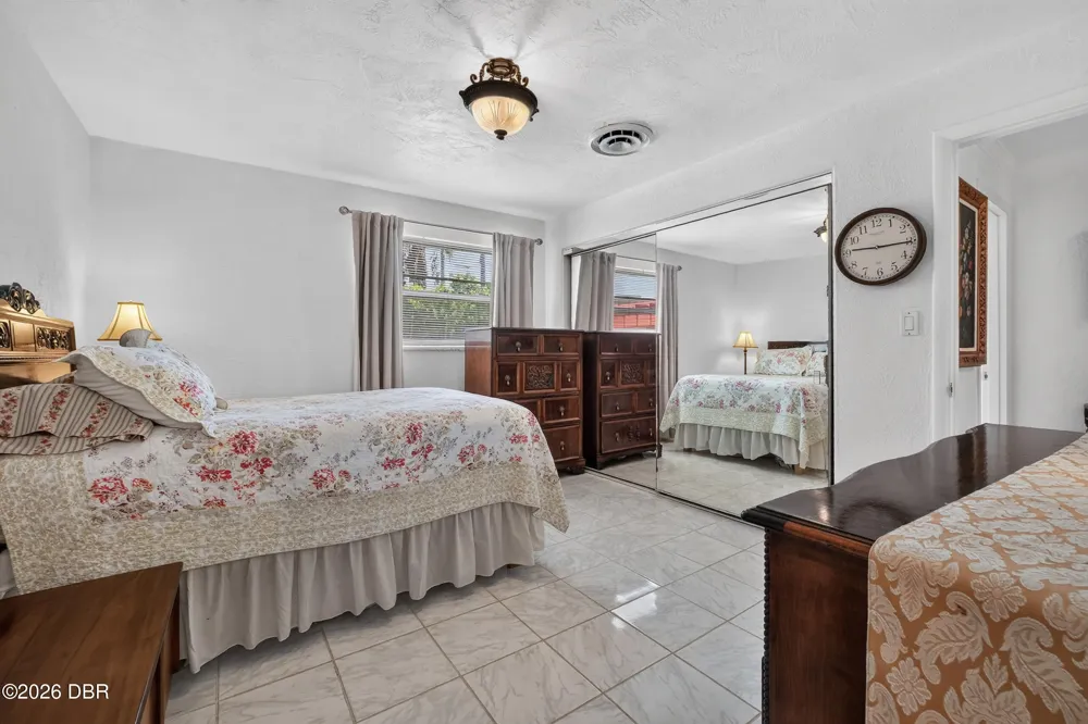 2525 Coral Way W #1 Daytona Beach Shores, FL 32118