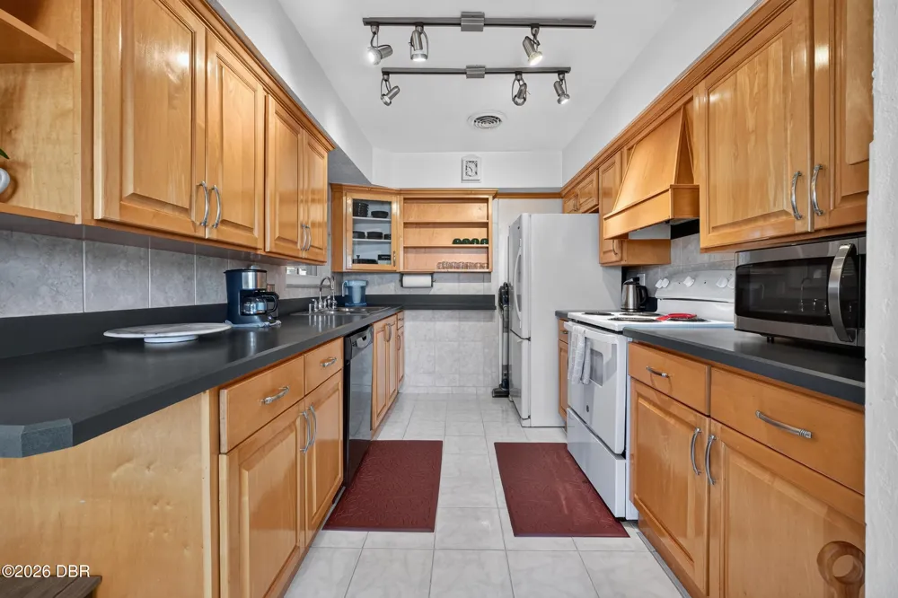 2525 Coral Way W #1 Daytona Beach Shores, FL 32118