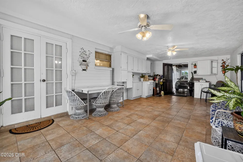 2525 Coral Way W #1 Daytona Beach Shores, FL 32118