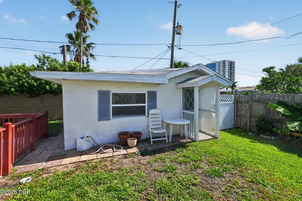 2525 Coral Way W #1 Daytona Beach Shores, FL 32118