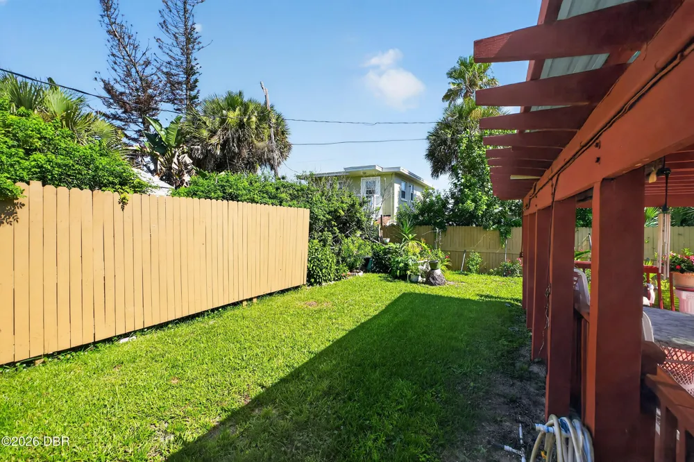2525 Coral Way W #1 Daytona Beach Shores, FL 32118