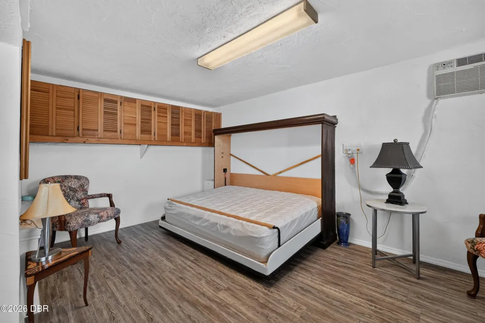 2525 Coral Way W #1 Daytona Beach Shores, FL 32118