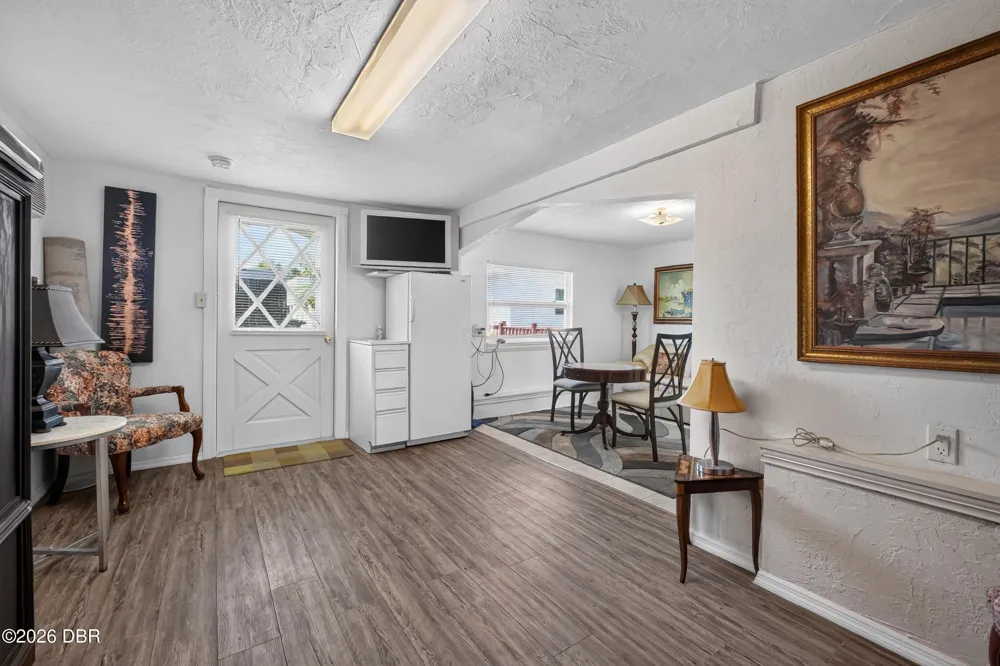 2525 Coral Way W #1 Daytona Beach Shores, FL 32118
