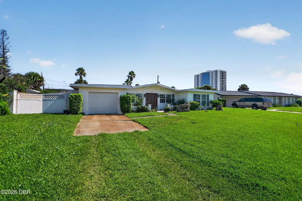 2525 Coral Way W #1 Daytona Beach Shores, FL 32118