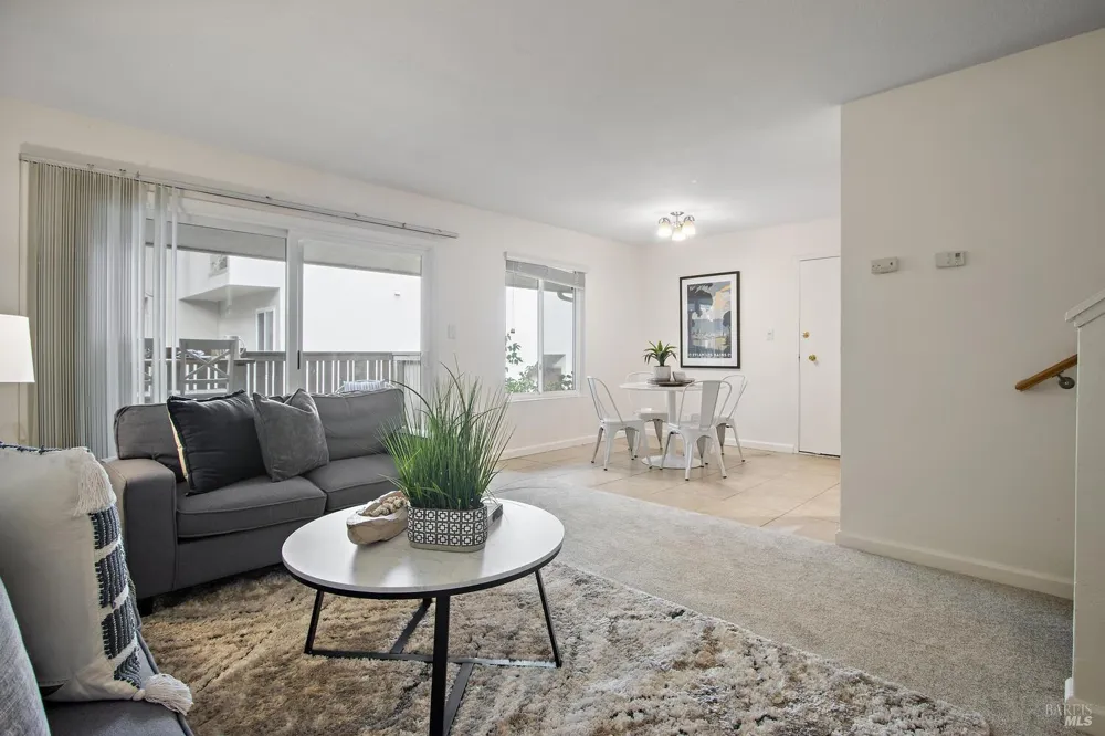 2704 Oak Road ##77 Walnut Creek, CA 94597