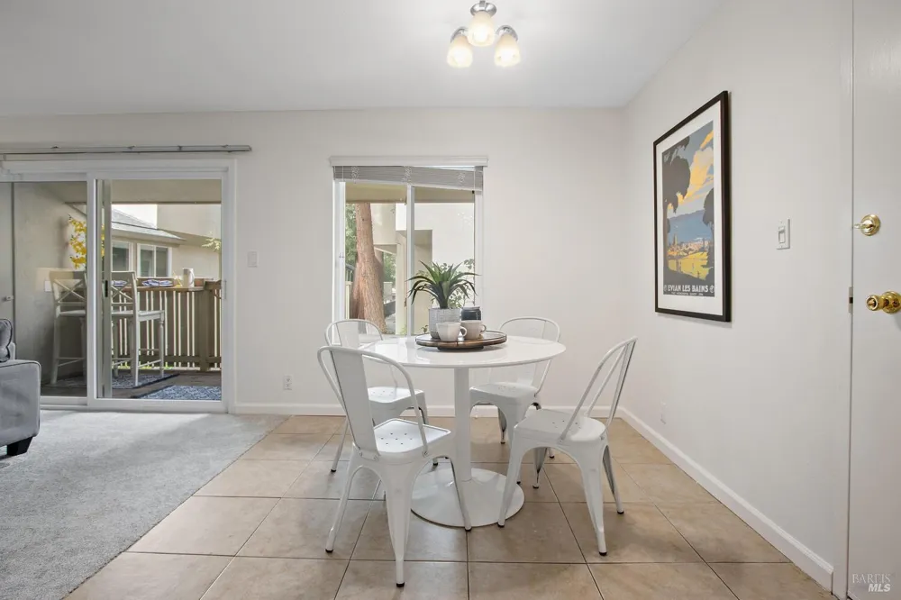 2704 Oak Road ##77 Walnut Creek, CA 94597