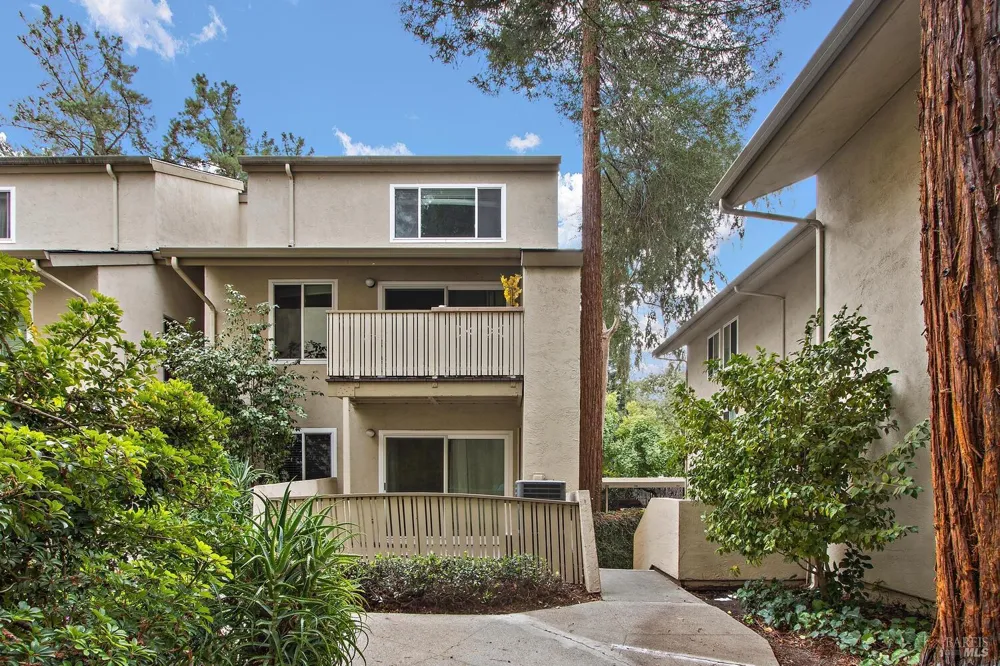 2704 Oak Road ##77 Walnut Creek, CA 94597