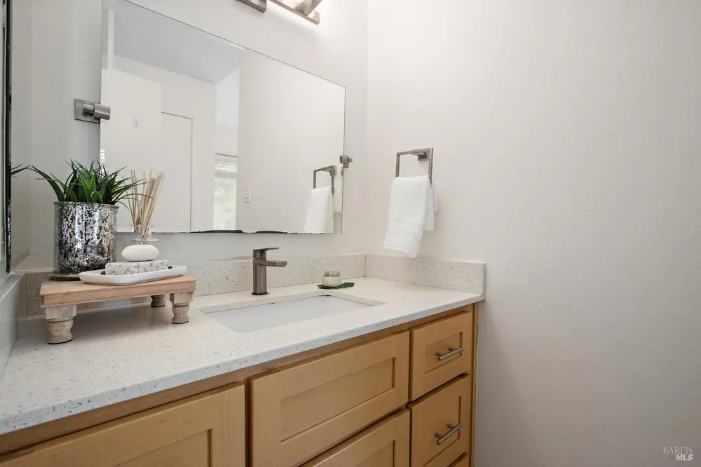 2704 Oak Road ##77 Walnut Creek, CA 94597
