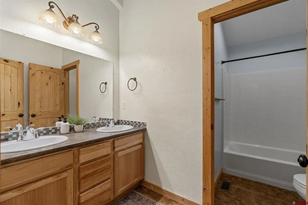 635 Dove Ranch Road Bayfield, CO 81122