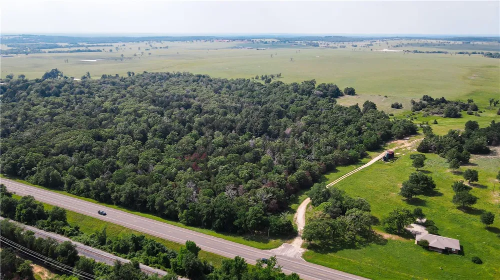 9151 Hwy 79 Milano, TX 76556