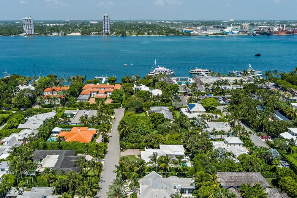 235 Ocean Terrace Palm Beach, FL 33480