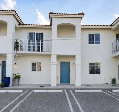 634 SW 2nd Pl
