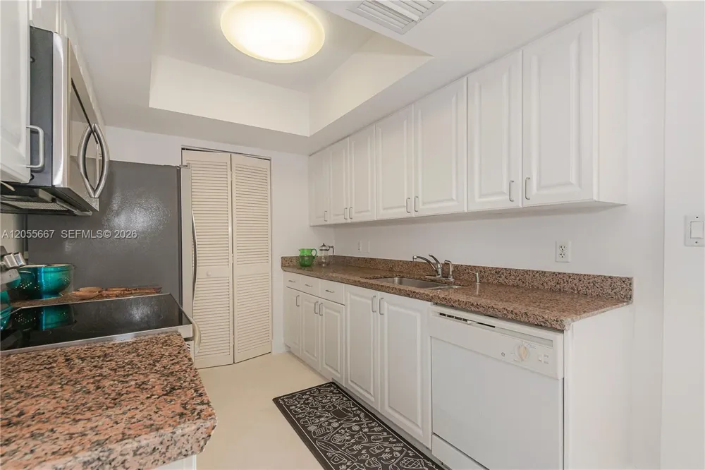 90 ALTON RD #1007 Miami Beach, FL 33139