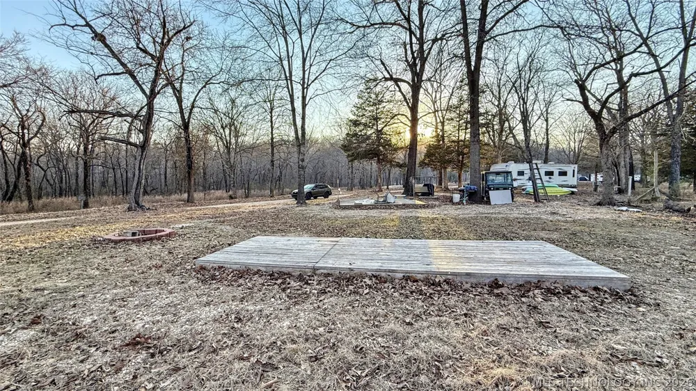 115 Riverside Drive Watts, OK 74964