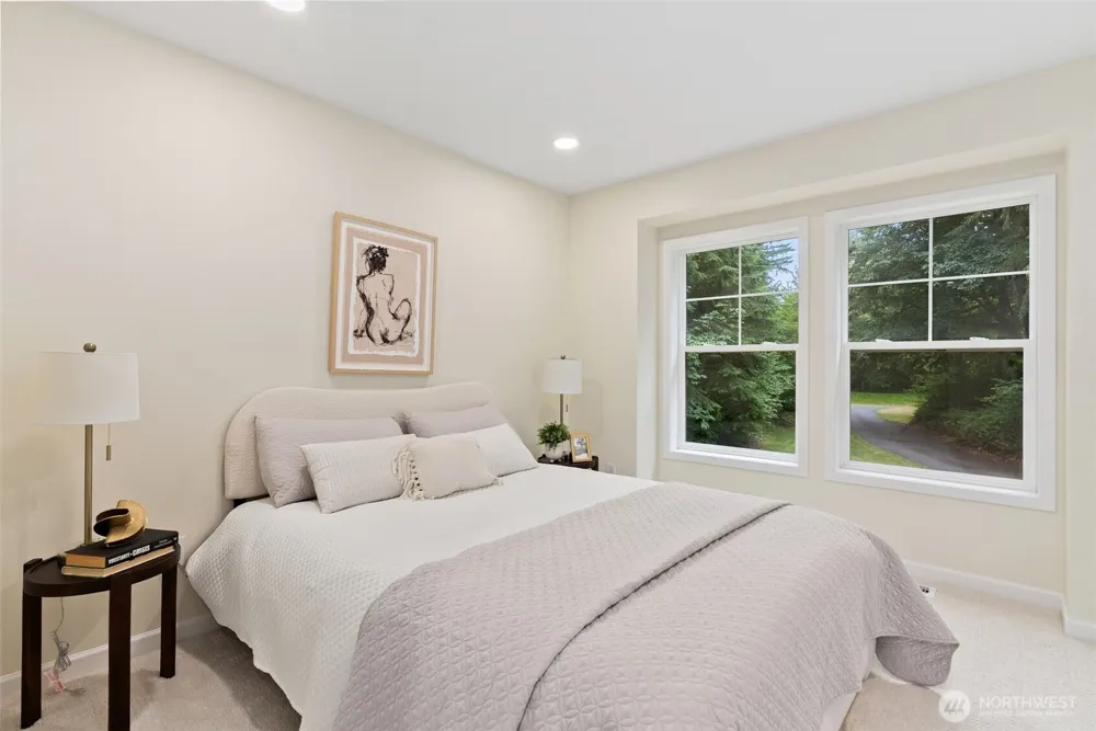 24984 SE 367th Way Enumclaw, WA 98022