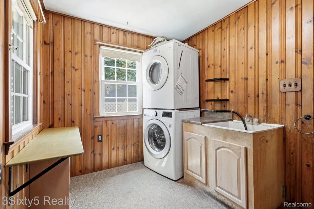 13599 S Huron River Drive Romulus City, MI 48174