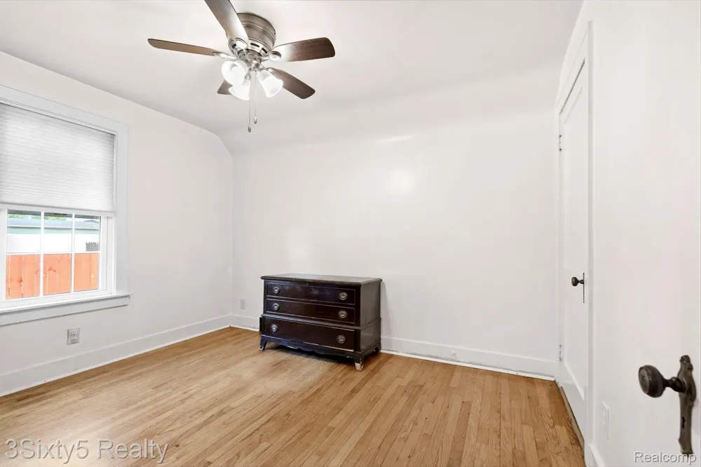 13599 S Huron River Drive Romulus City, MI 48174