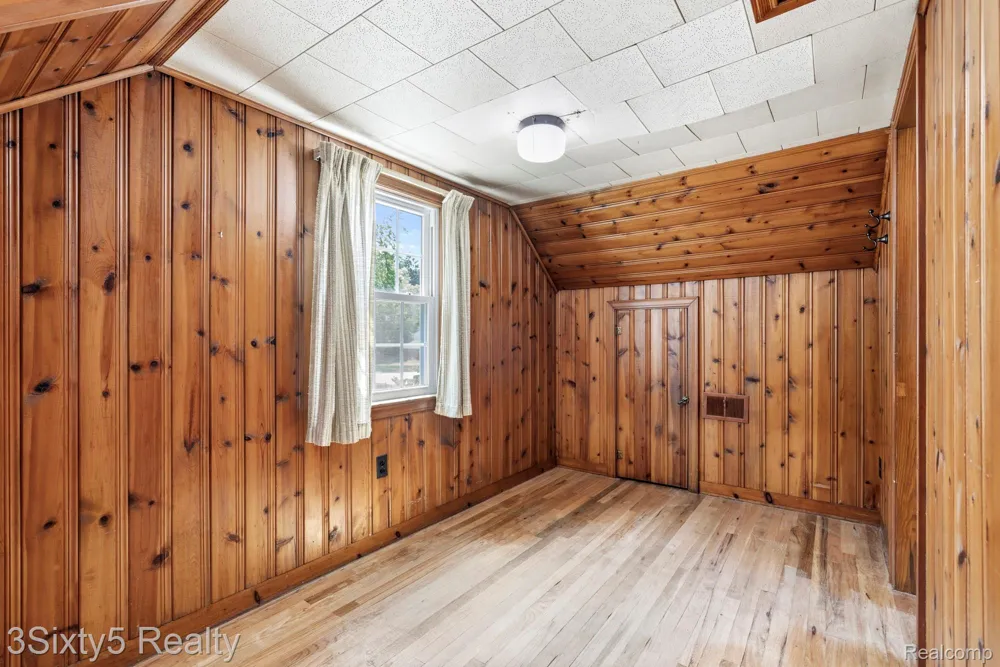 13599 S Huron River Drive Romulus City, MI 48174